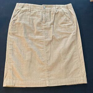 Women's Banana Republic Tan Corduroy Skirt, Size 6.